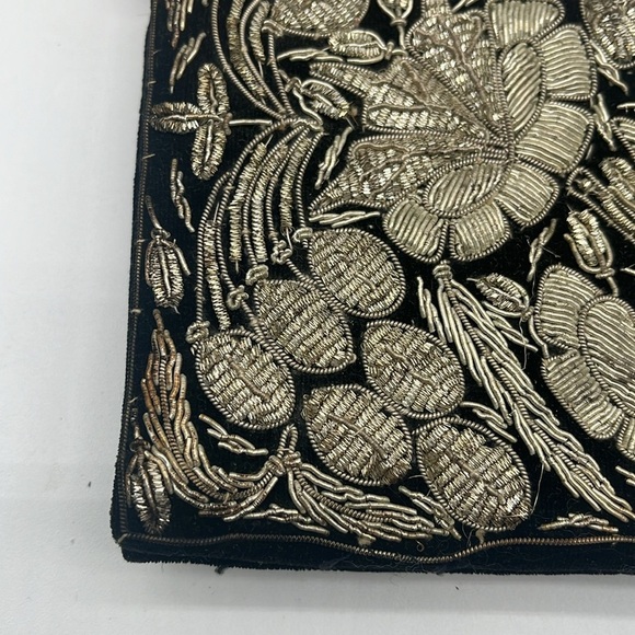 Vintage Silver Metallic Embroidered Clutch Purse Made in India BLEMISH - Picture 4 of 11
